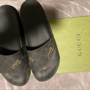GUCCI SLIDES